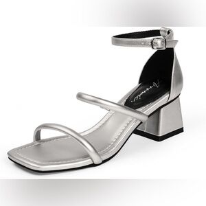 Arromic Women's Sandals Square Toe Two Strap Block Heeled.  New without tag.